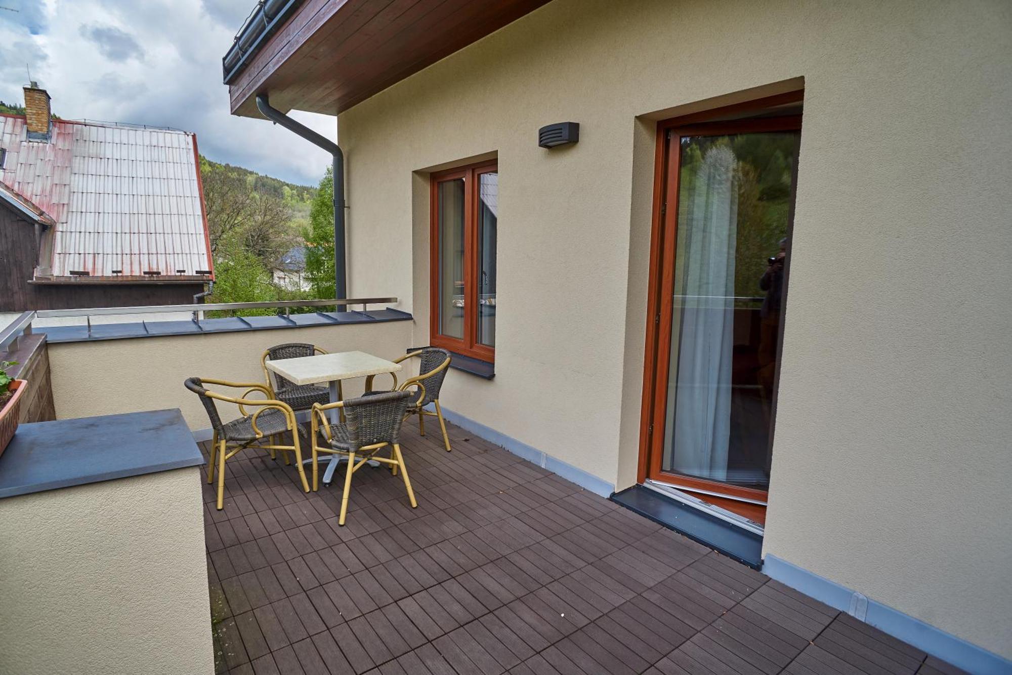 Hotel Toc Lipova Lazne Exterior foto