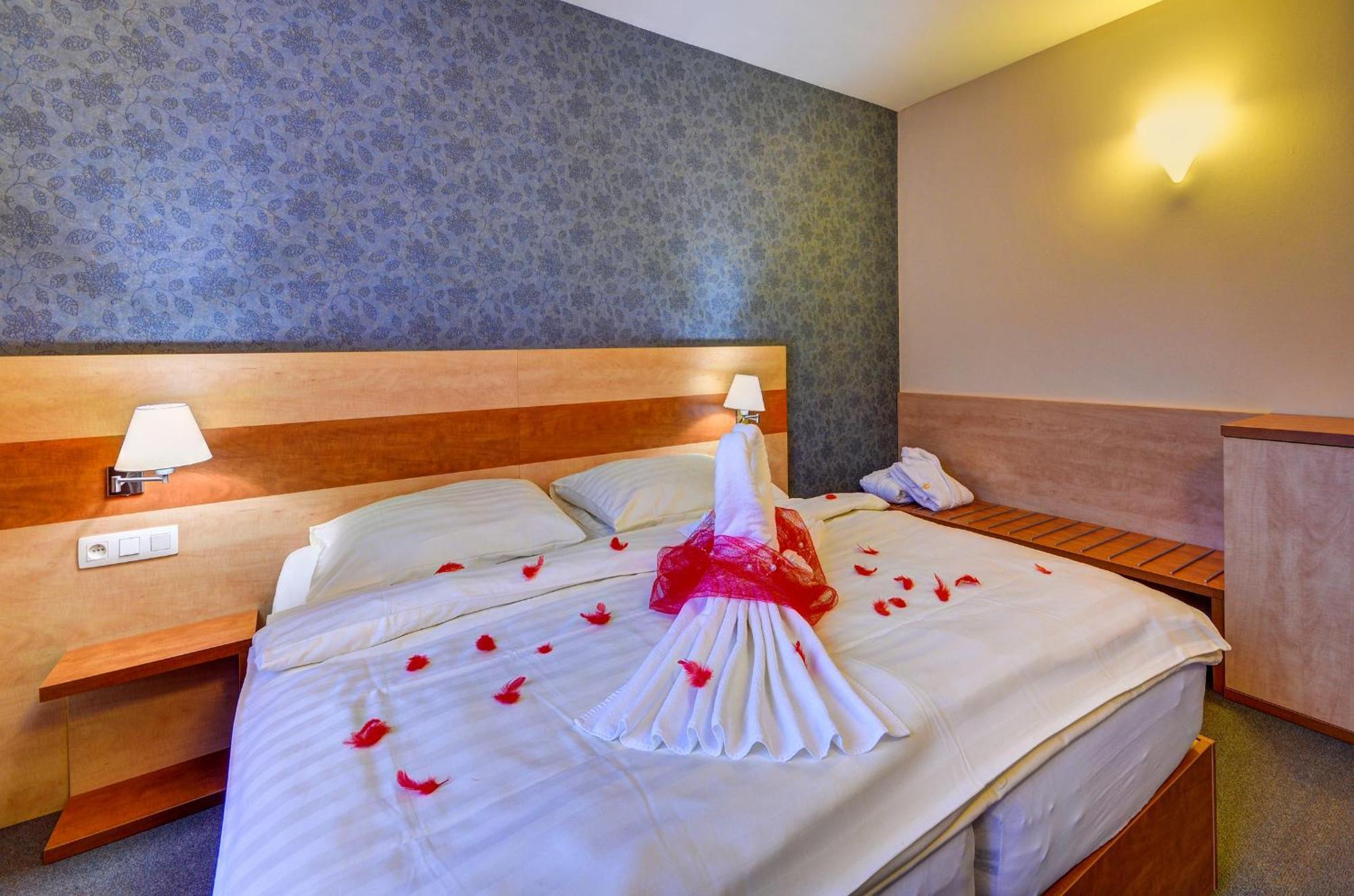 Hotel Toc Lipova Lazne Exterior foto