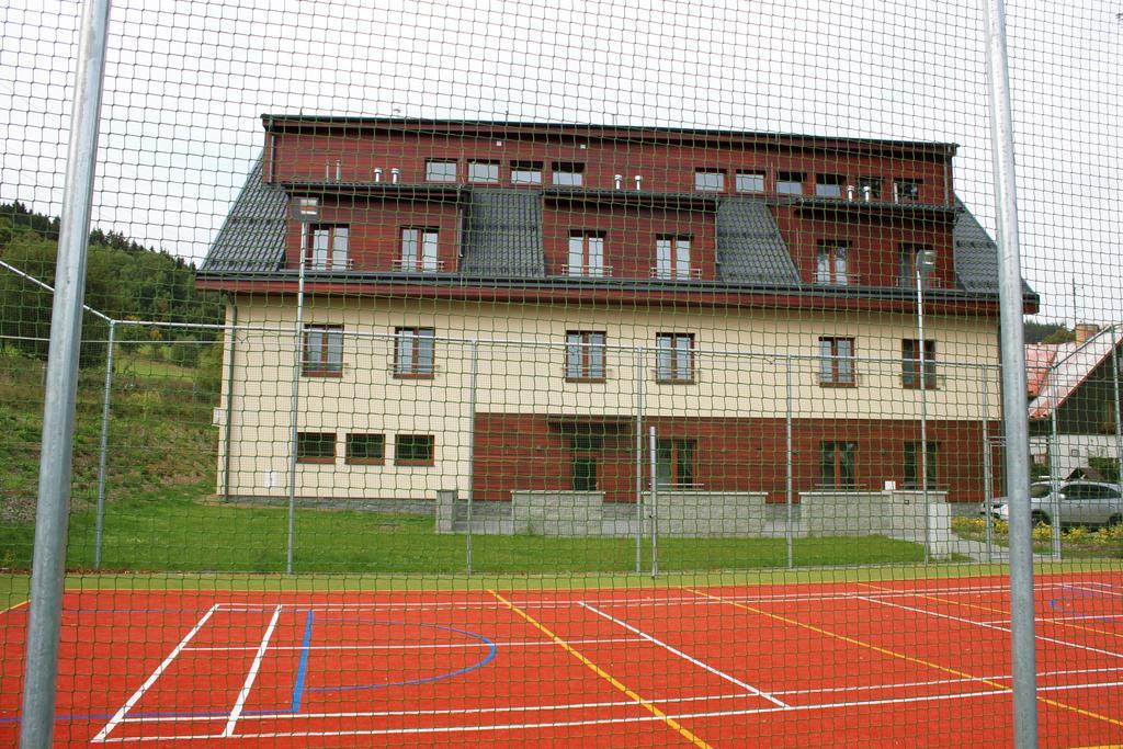 Hotel Toc Lipova Lazne Exterior foto