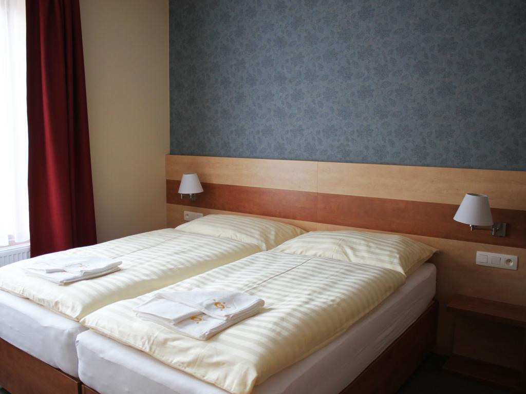 Hotel Toc Lipova Lazne Exterior foto